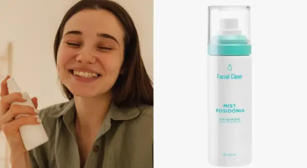 Mujer sonríe mientras se rocía agua refrescante para la cara Mercadona. El producto es un mist facial con colágeno.