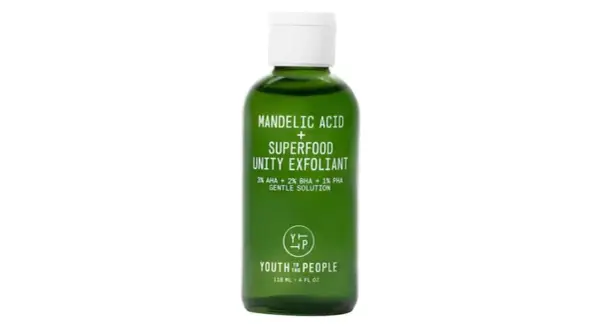 Exfoliante suave con ácido mandelico para una piel radiante. Descubre para qué sirve el ácido mandelico y cómo este producto mejora tu cutis.